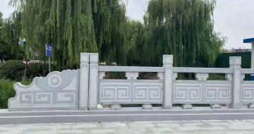 巴中 芝麻灰桥栏杆、河道栏杆安装效果