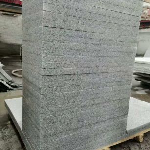 巴中 花岗岩 地铺成品300*600，尺寸标准、厚薄均匀