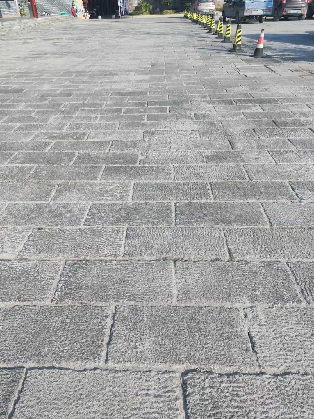 巴中仿古石铺装效果