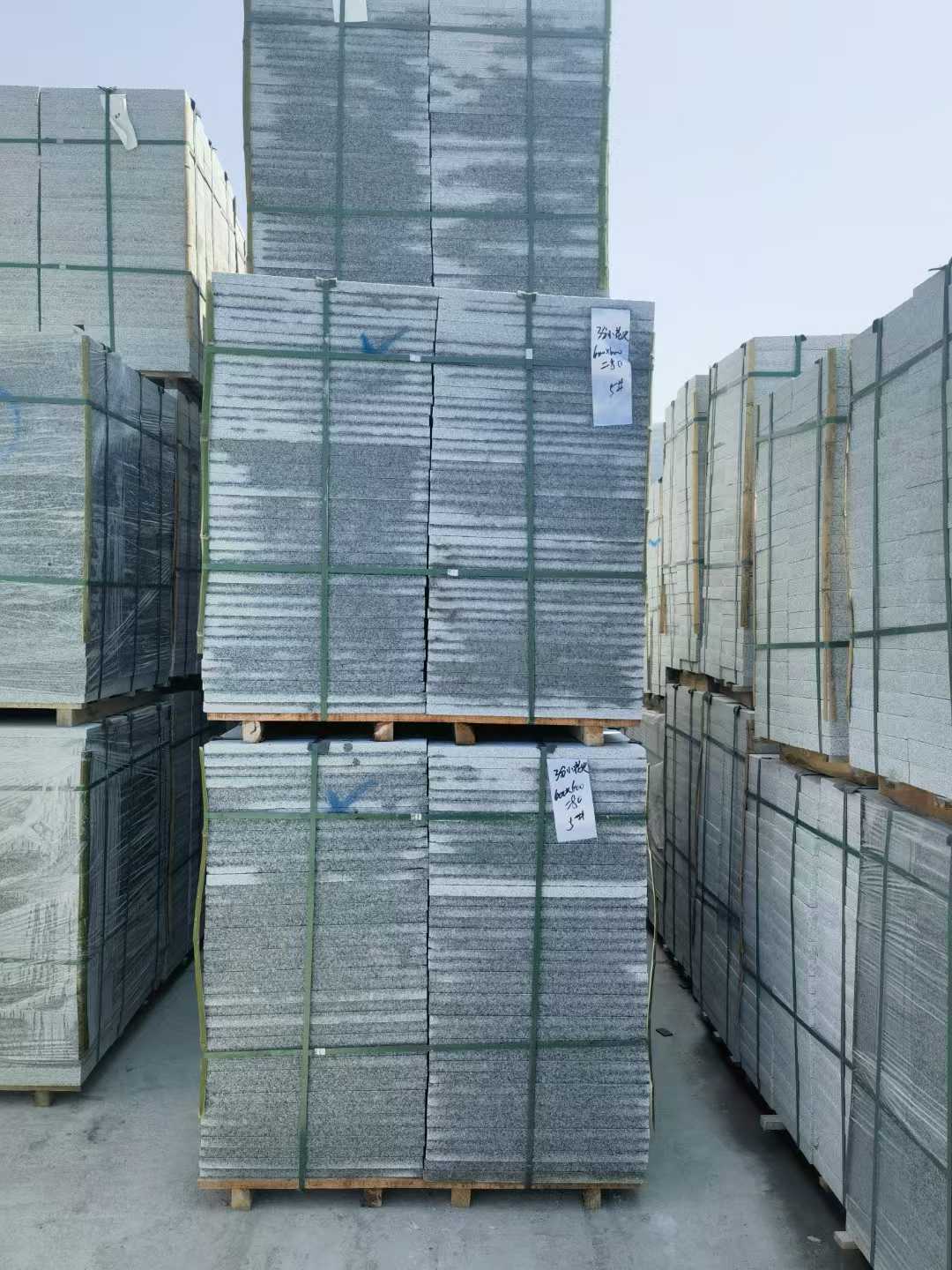 巴中芝麻白地铺成品